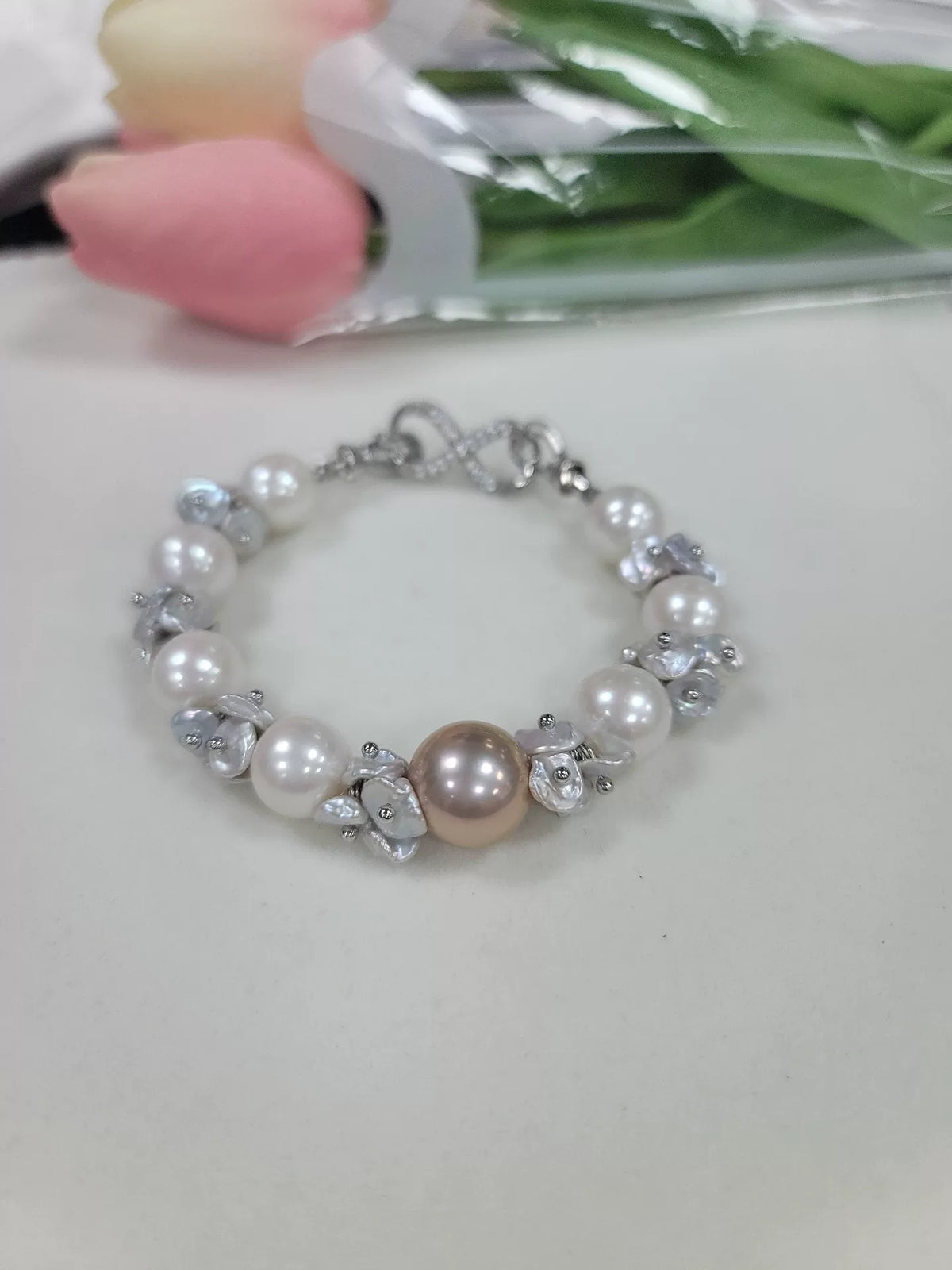 White Pearl Floral Bracelet 18cm