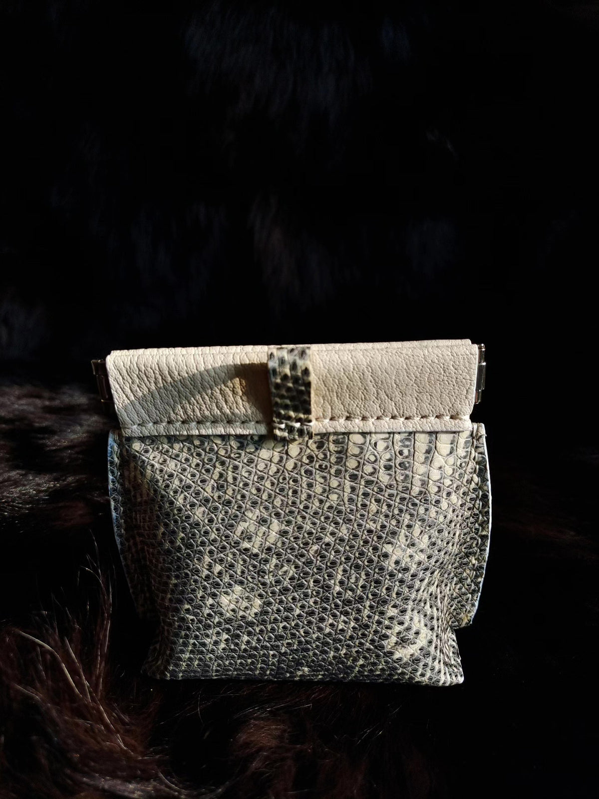 Monetiera in pelle cona texture Himalayan