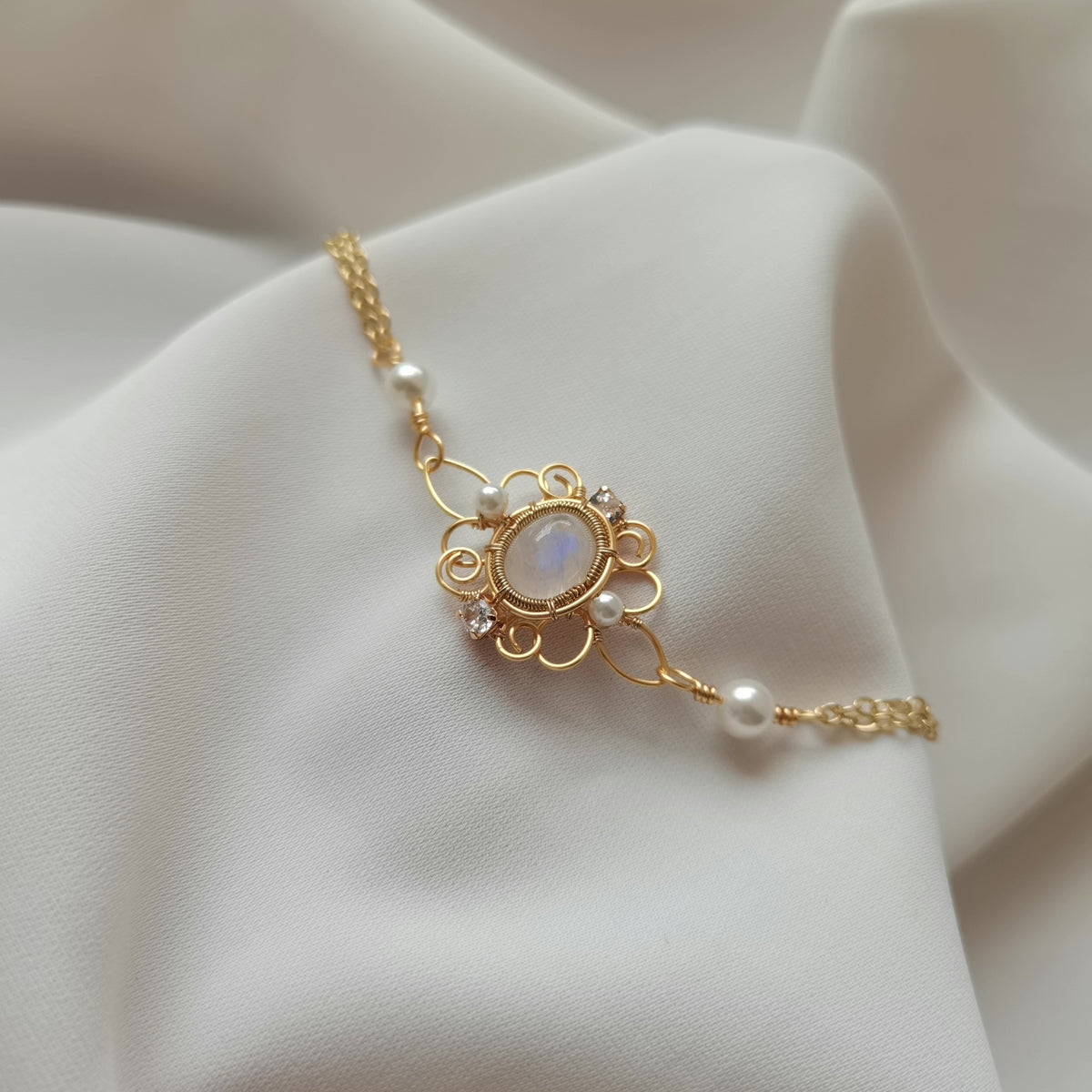 Pulseira Hanfu Ruyi com Pedra de Lua Natural