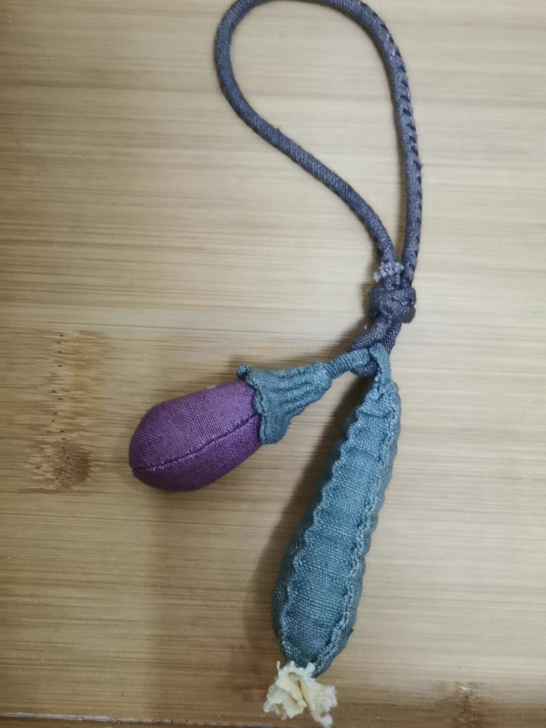 手縫い布製 ナスとヘチマのキーホルダー