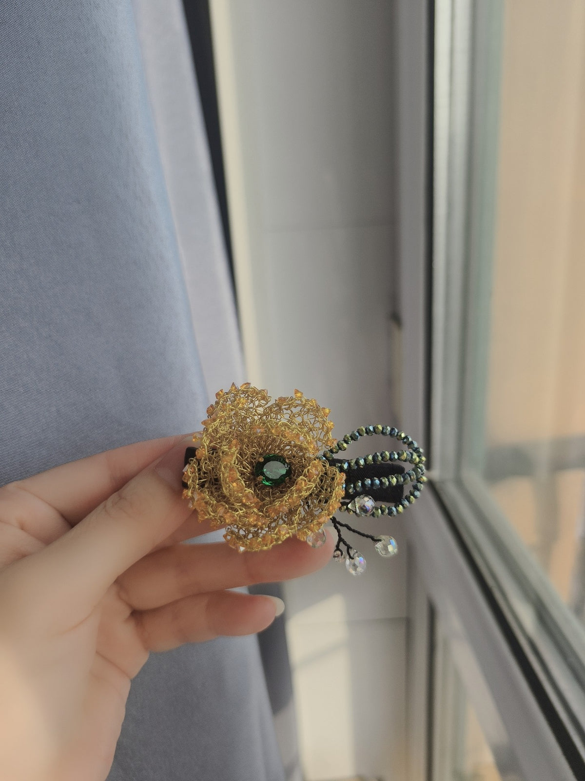 Golden Peony Duckbill Hair Clip