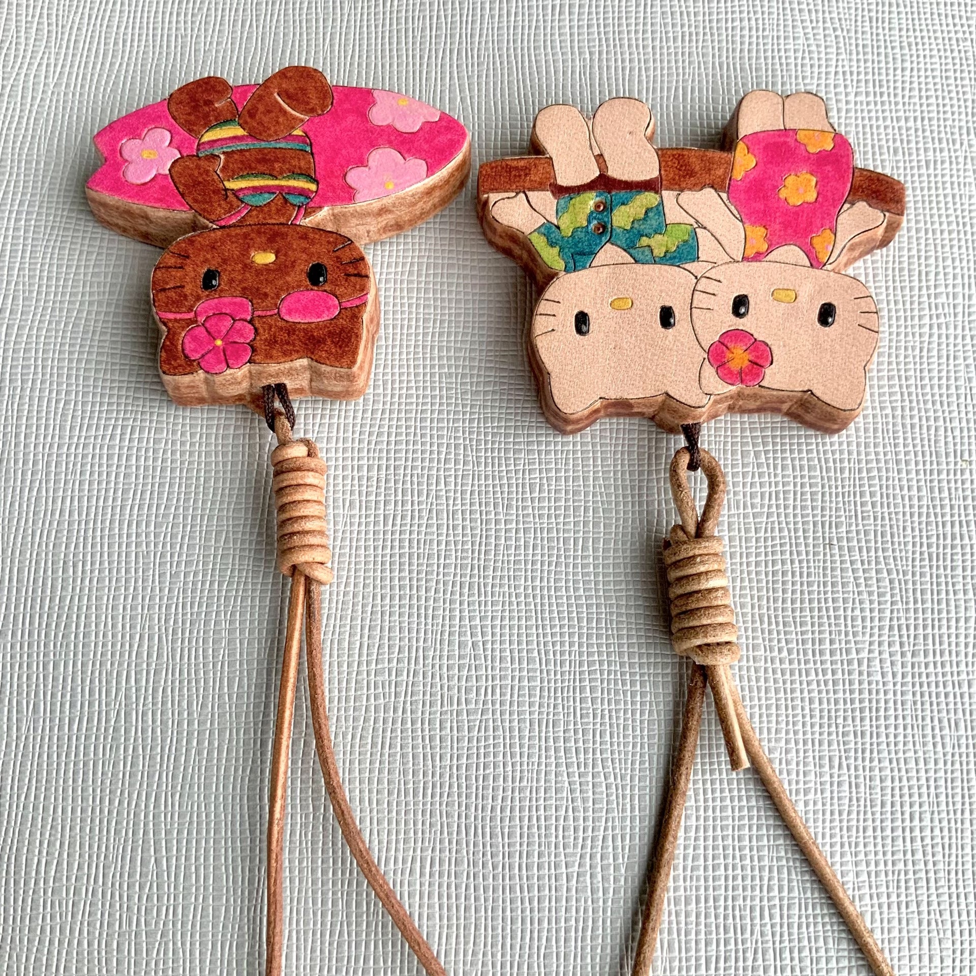Hand-Carved Italian Leather Hello Kitty Keychain Set