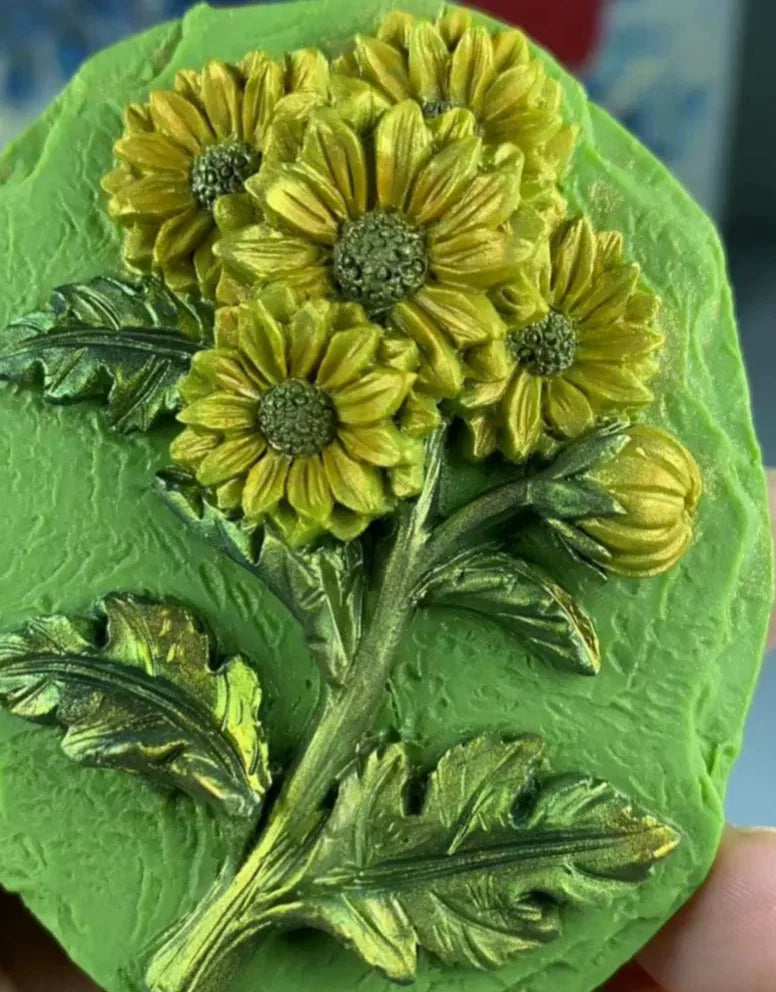 Sieradjesbox van hars met gouden bloemen deksel