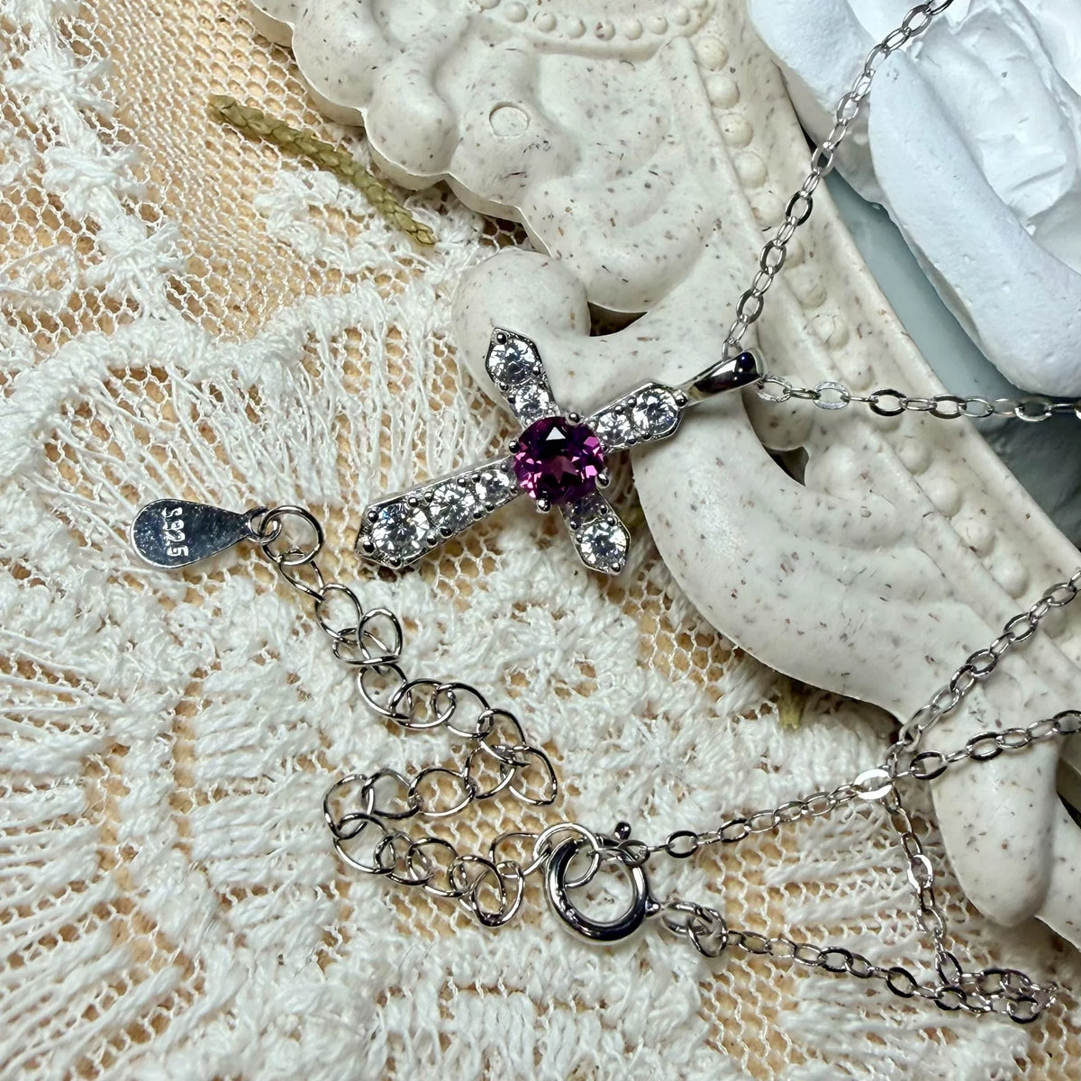 Natürlicher Garnat Kreuzanhänger Kette aus 925 Silber