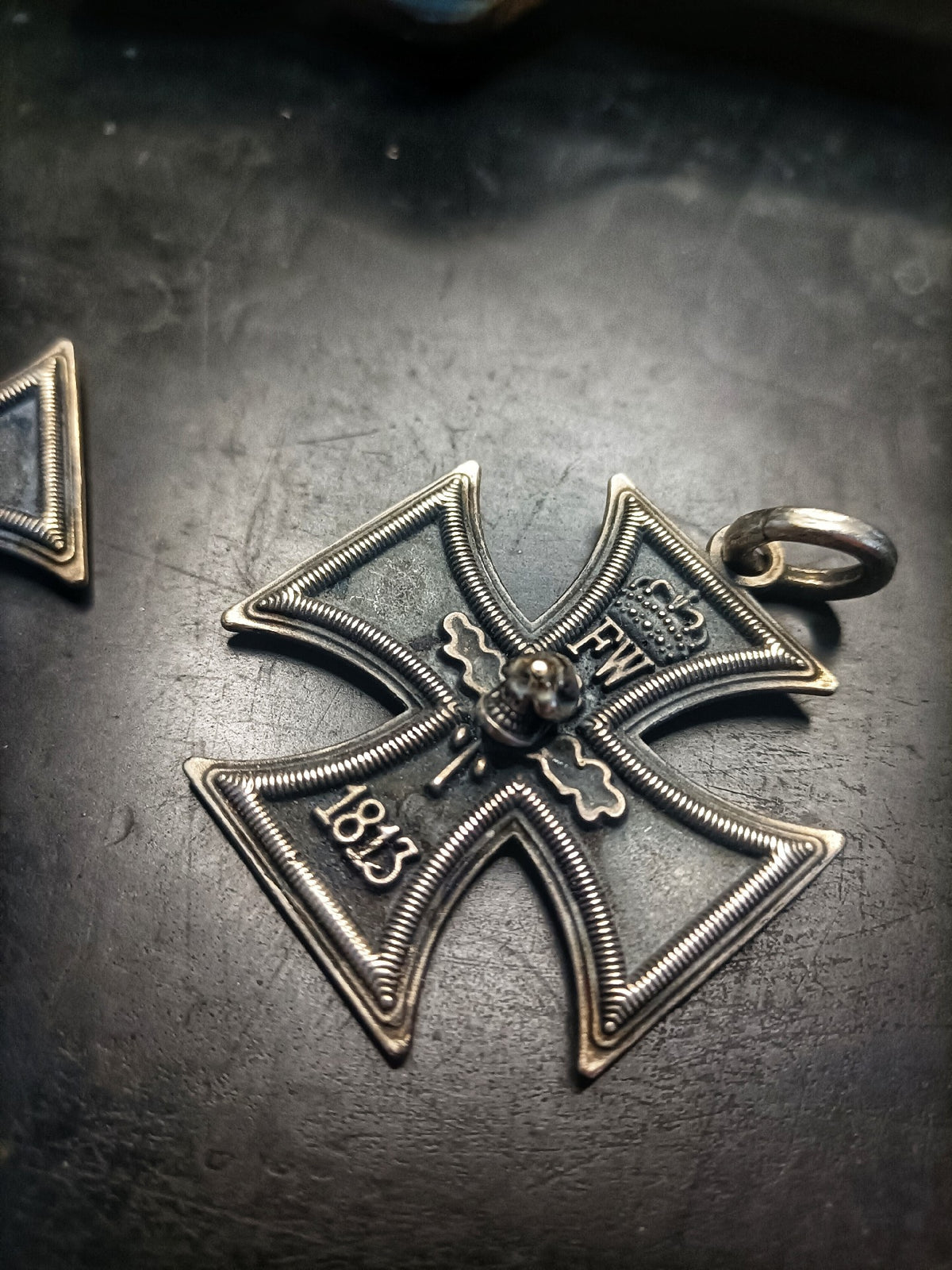 Silver Cross Skull Pendant Set