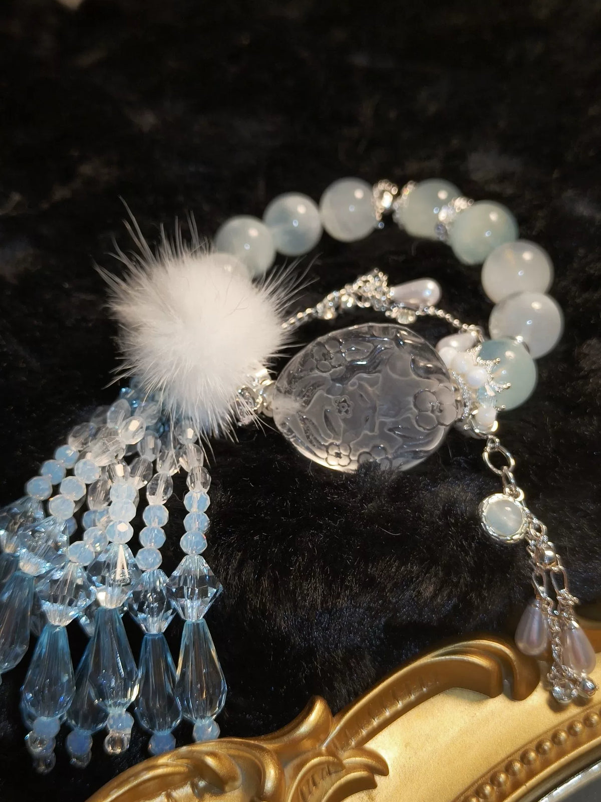 Bracciale in perline di acquamarina con pendente volpe in quarzo