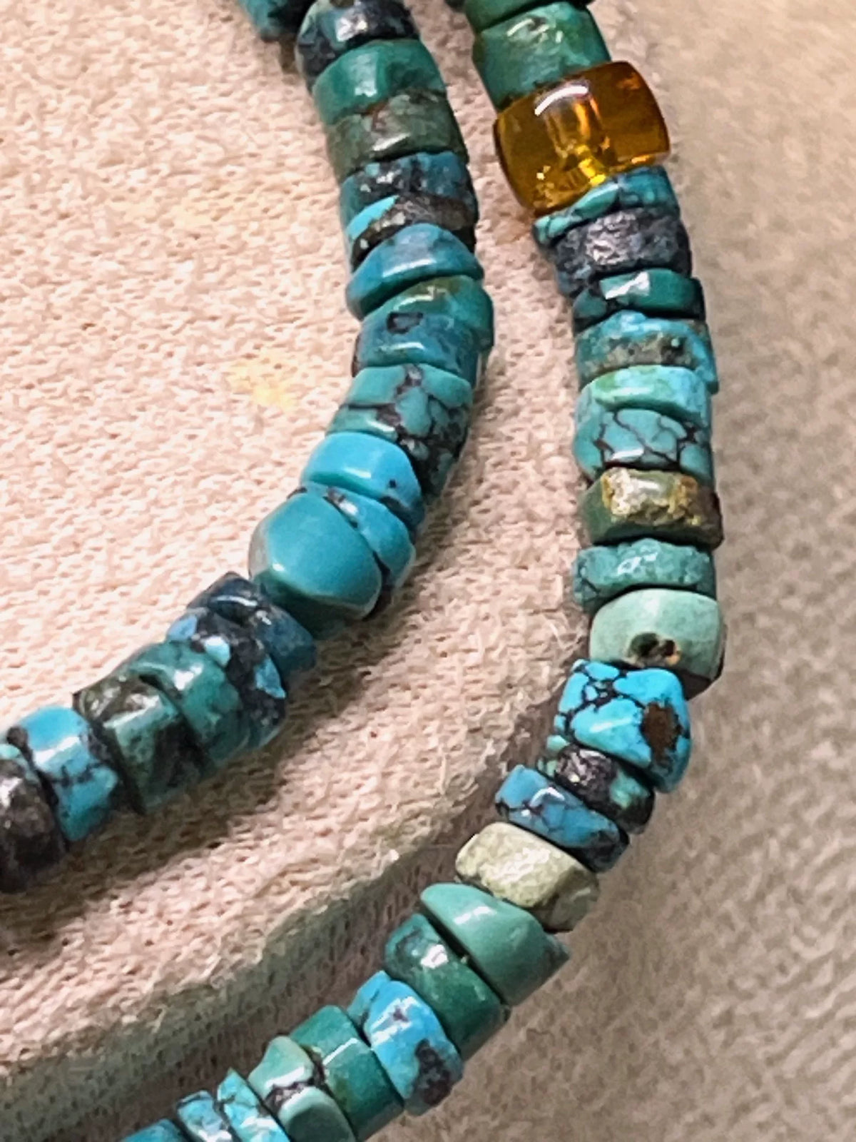 Colier en turquoise naturel du Hubei et agate d'Asie de l'Ouest