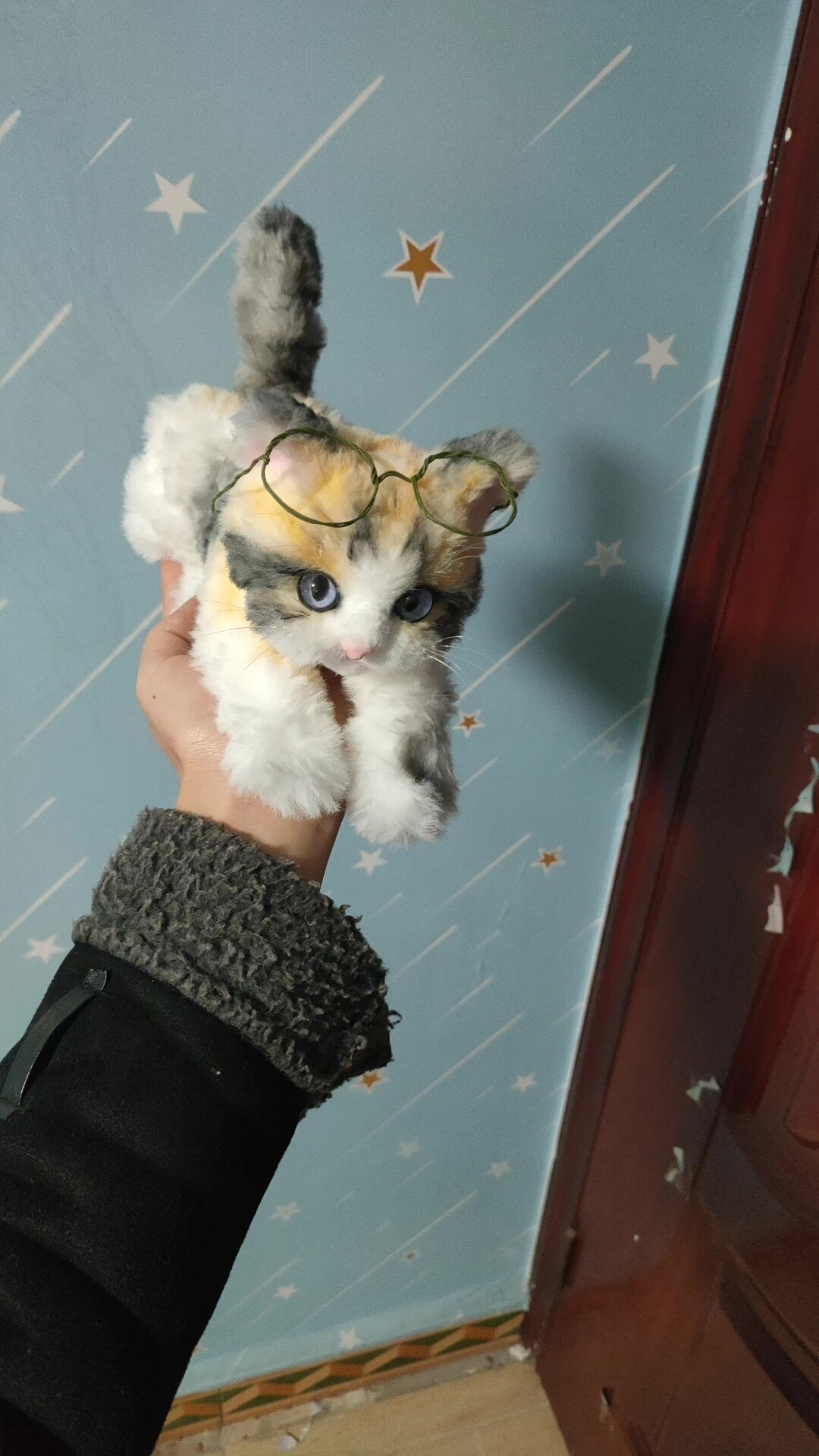 Handgemaakte Chenille Kat Calico Kunstpop