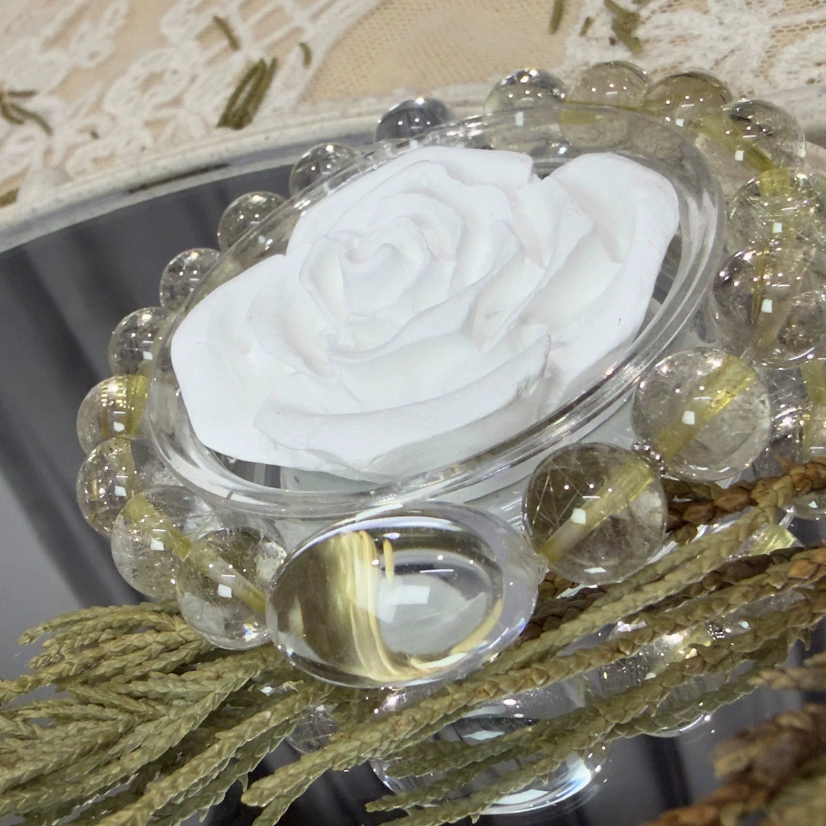 Braccialetto in Quarzo Rutilato Dorato e Cristallo Bianco