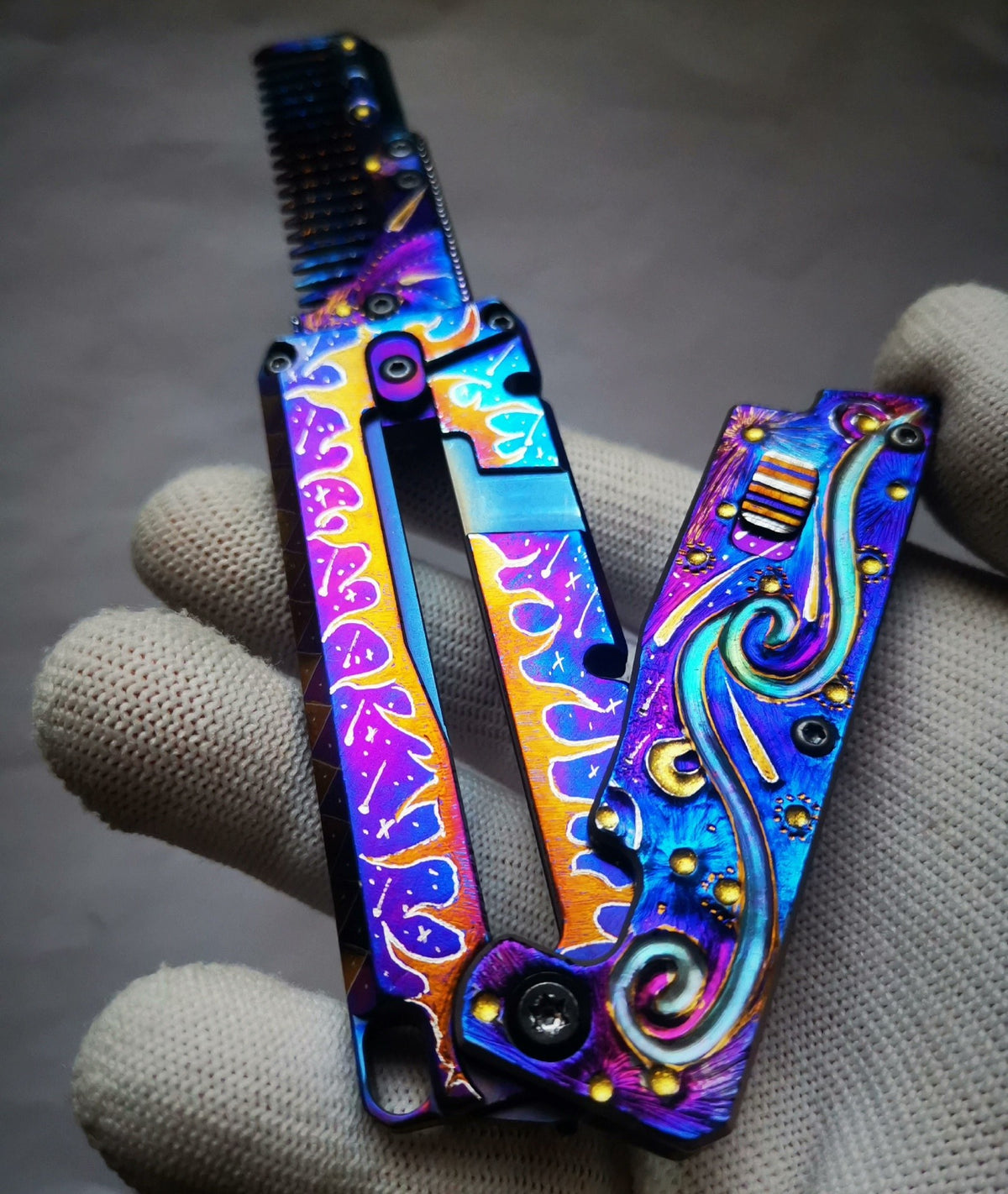 Titanium Alloy Folding Comb Knife with Engraved Finish
