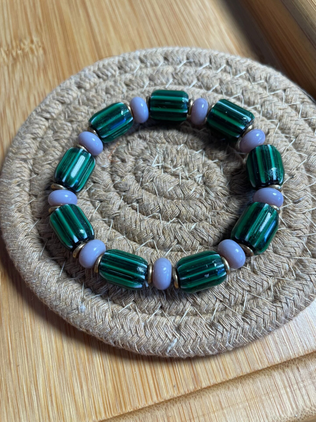 Set di braccialetti perlati in vetro artigianale stile vintage