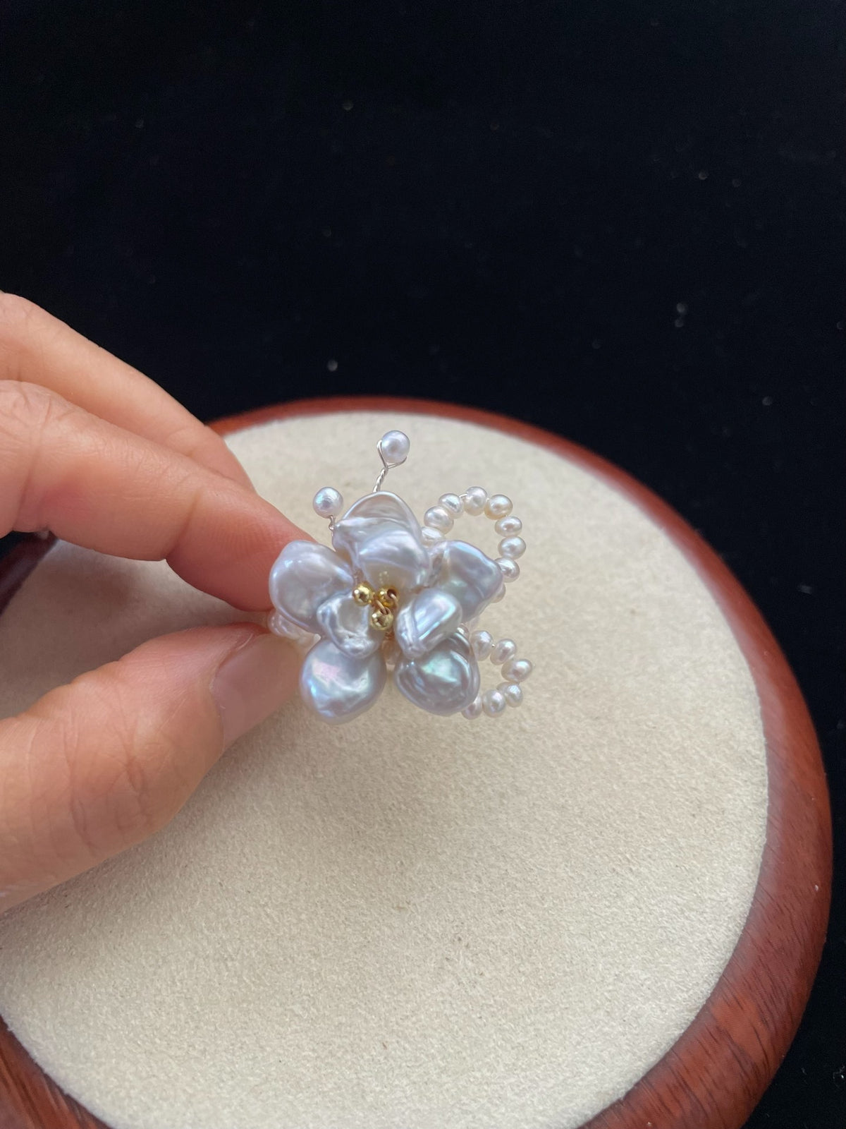 Natural Pearl Flower Ring Butterfly Design