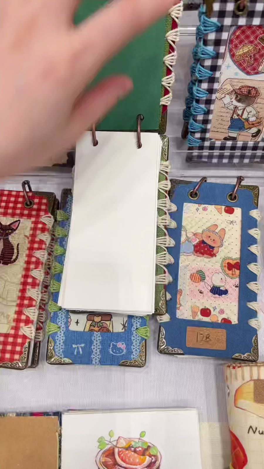 Vintage Handgemaakt Notboek met Bloemenprint