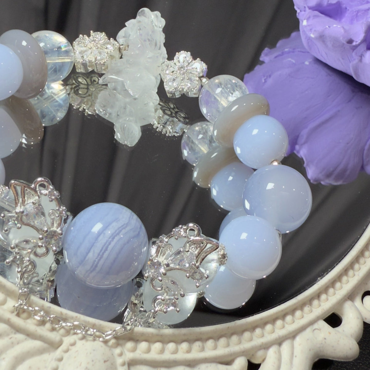 Pulseira de Pedras Naturais com Figura de Anjo