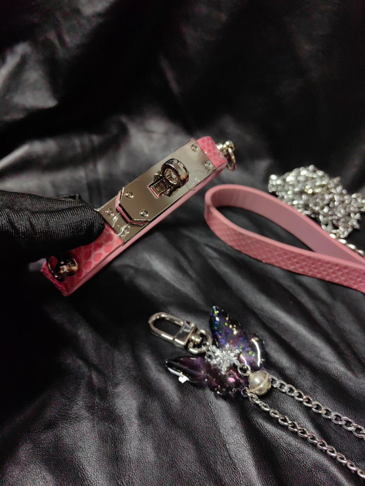 Pink Snake Choker with Detachable Butterfly Leash Set
