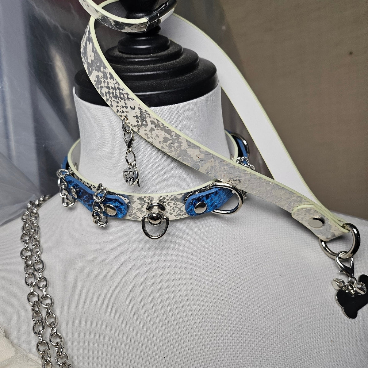 Handcrafted Leather Choker Leash Set