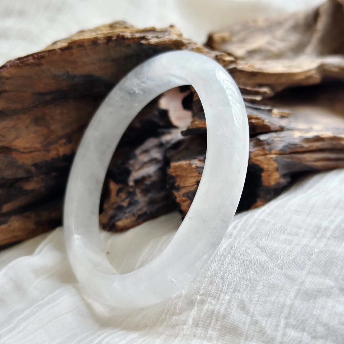 White Agate Bangle 60.2mm Inner Diameter
