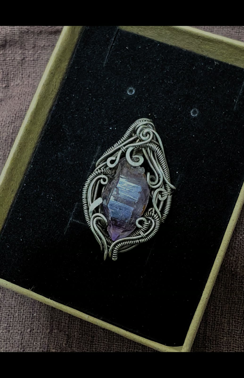 Pendentif en Cristal Super Seven Fil de Cuivre Blanc Torsadé