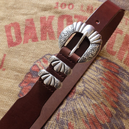 Full-Grain Leather Belt with Oyster Shell Silver Buckle
