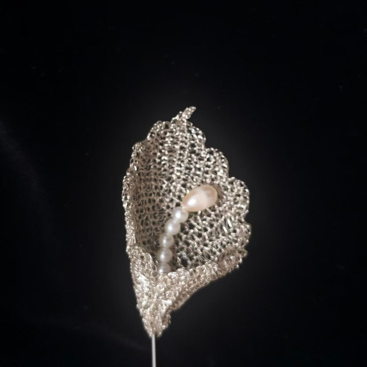 Handmade Crochet Calla Lily Brooch with Pearls