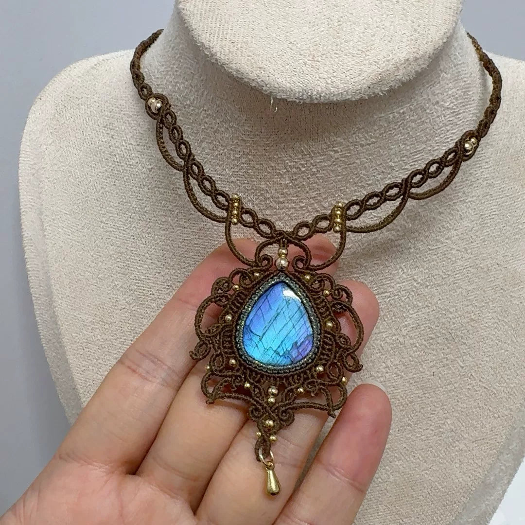 ハンドメイド ブラウンコード ネックレス ブルーラブラドライト ペンダント