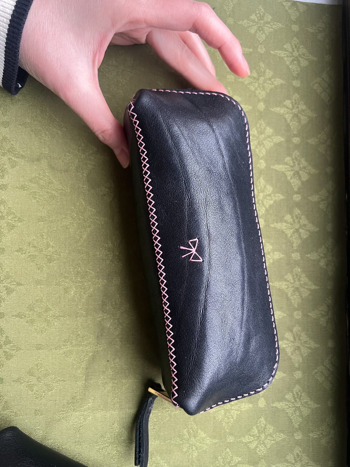 Oversized Shell Pencil Case Black Leather