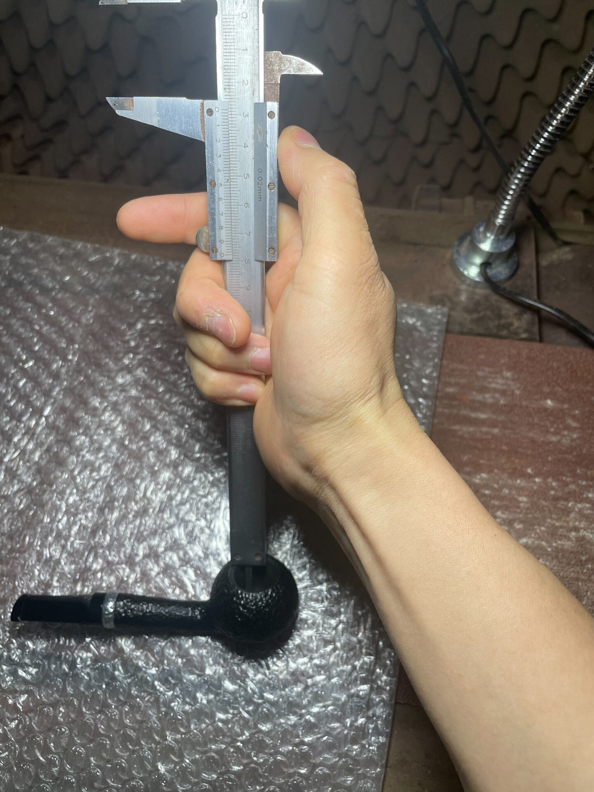 Pipa da fumo in ebano con finitura rusticata