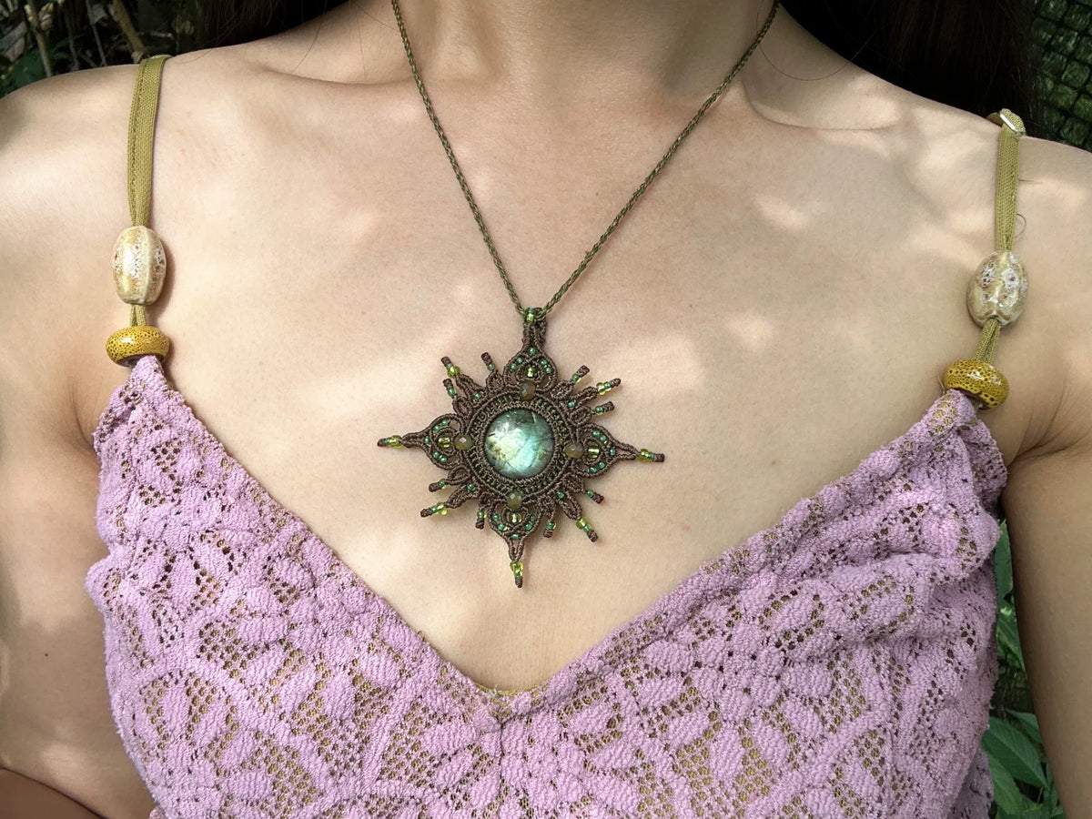 Handgemaakte Labradoriet Macrame Ketting Bruin Ko