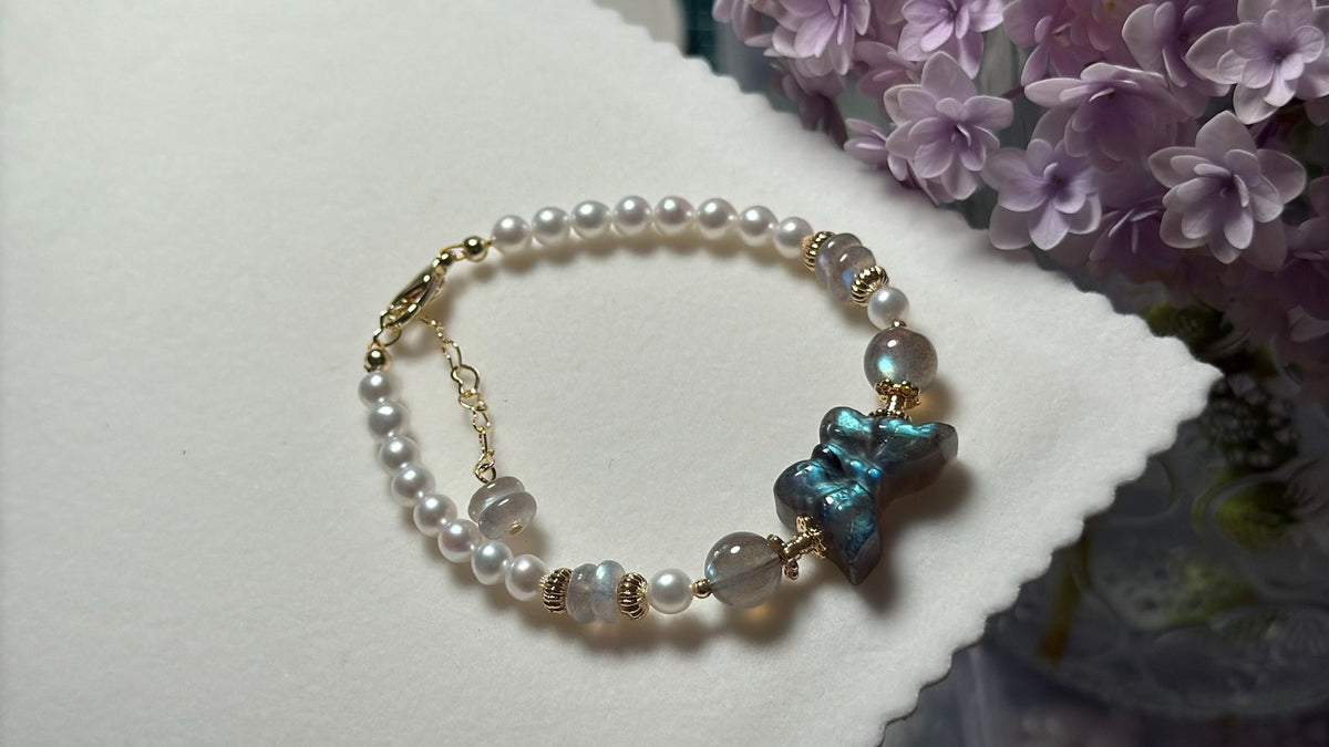 Bracelet en perles papillon labradorite, pierre de lune et perles