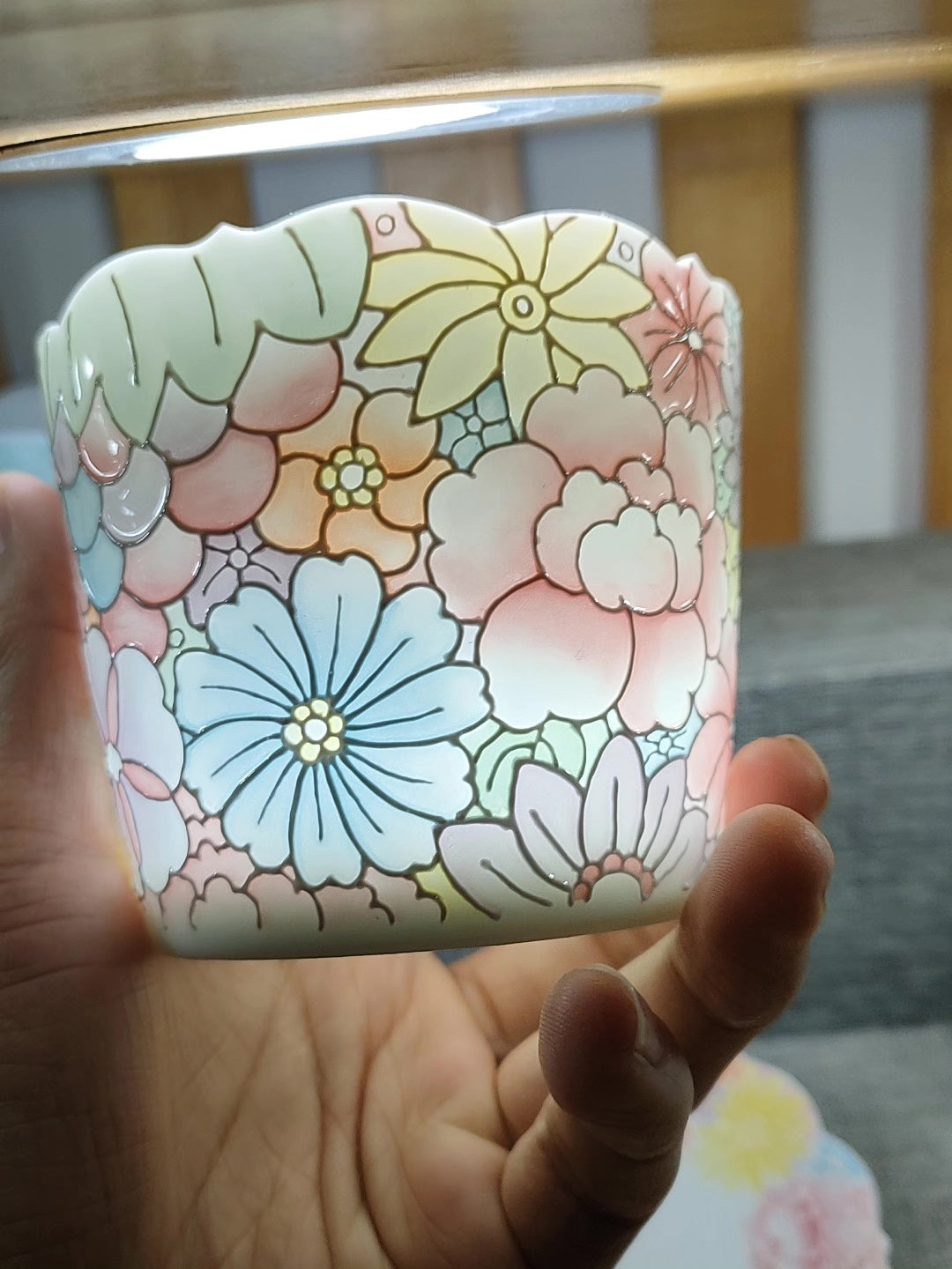 Juego de Taza y Plato de Porcelana Floral Pintado a Mano