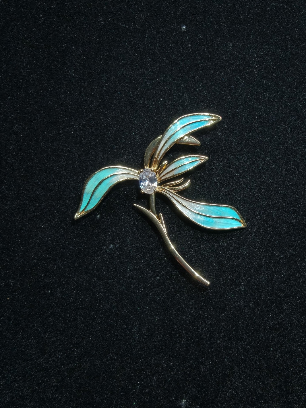 1045116981986 - Image 1