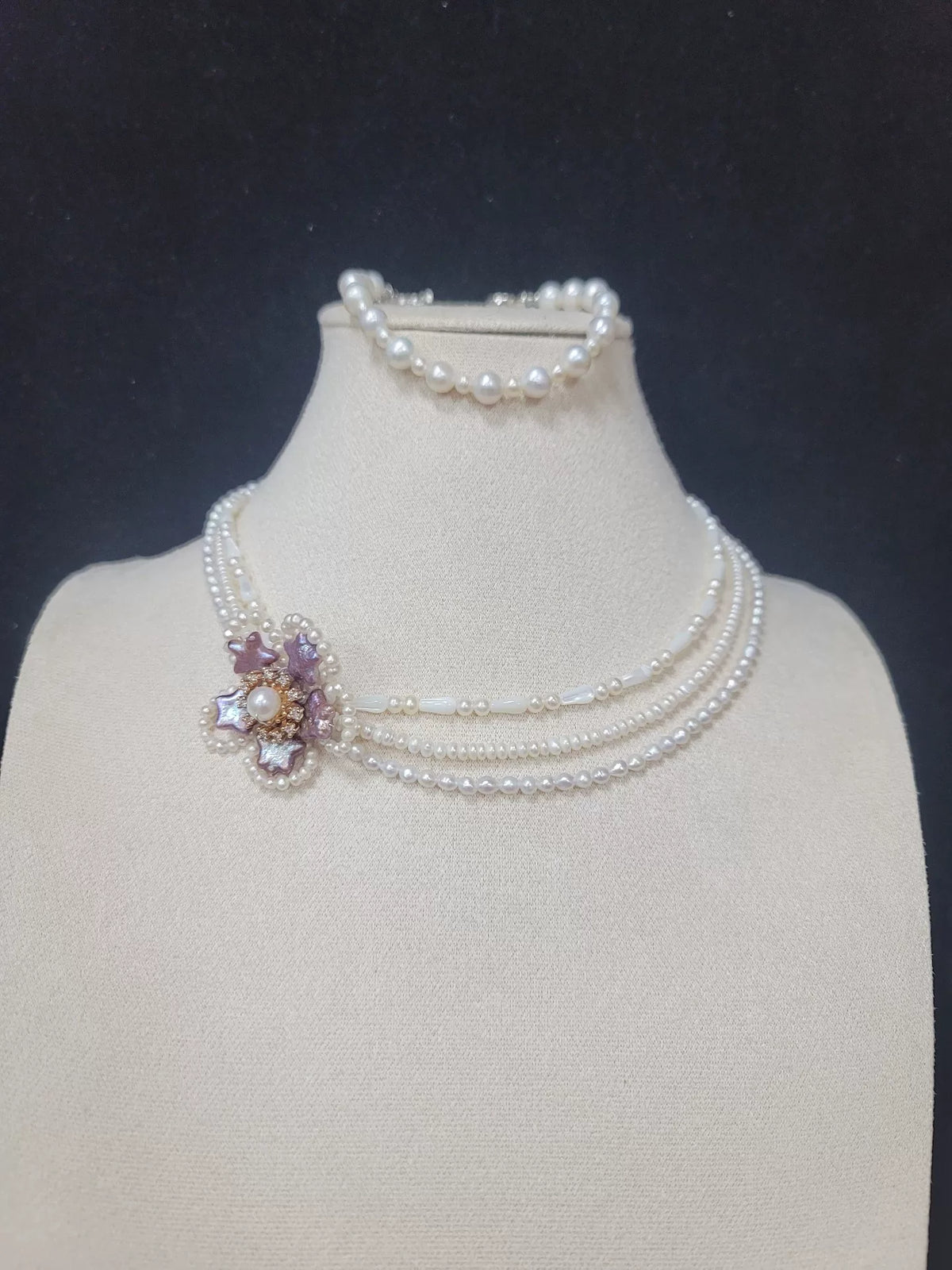 Set collana e bracciale in perle d'acqua dolce