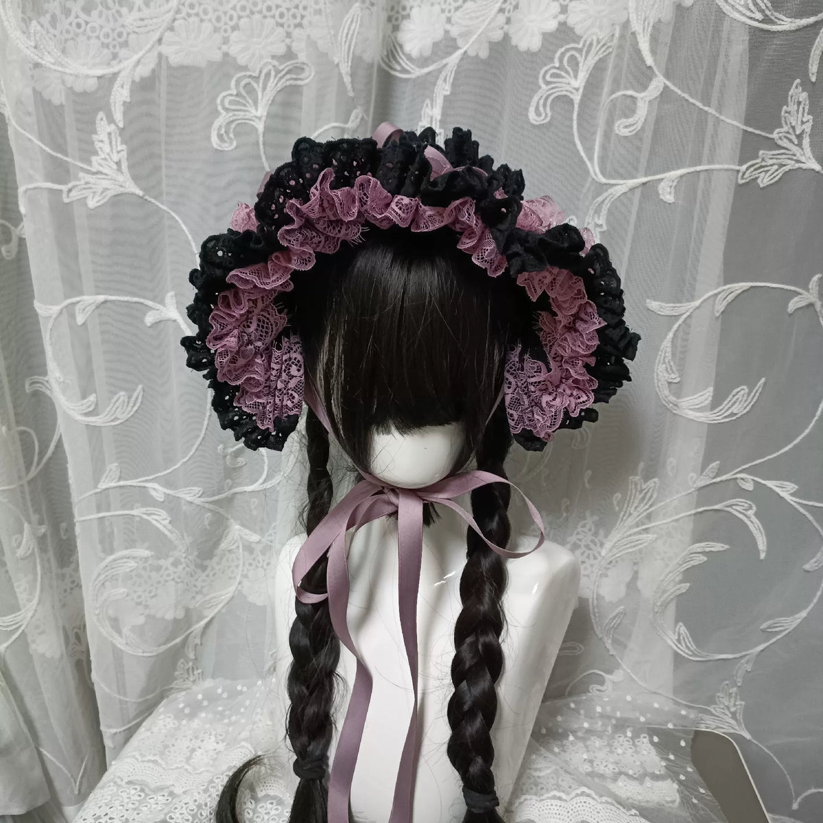 Diadema y gorro de encaje ciruela y negro