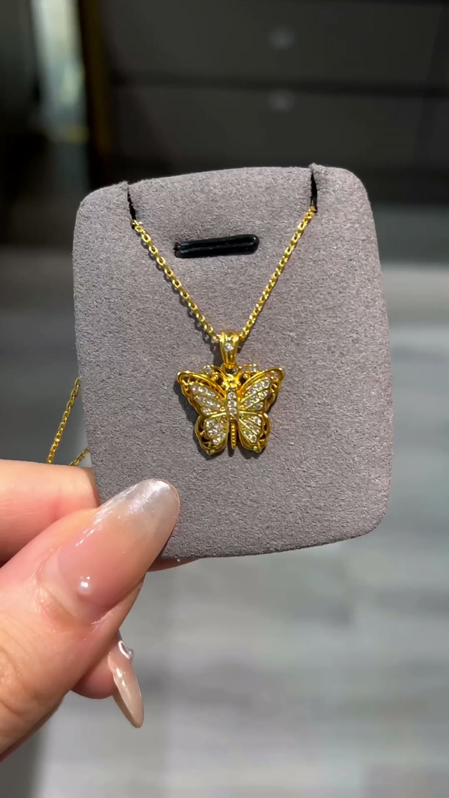 Collana farfalla traforata in argento S925 placcato oro