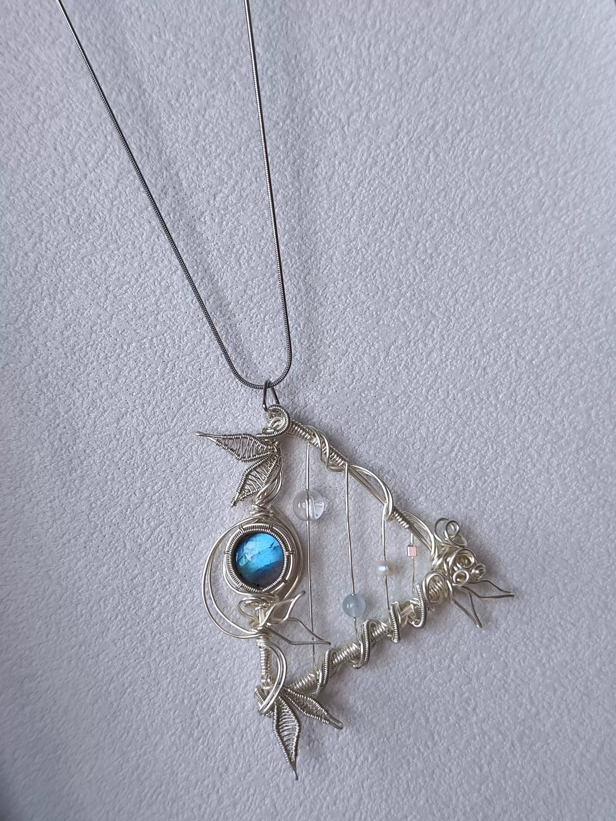 Collana con Arpa in Labradorite Blu