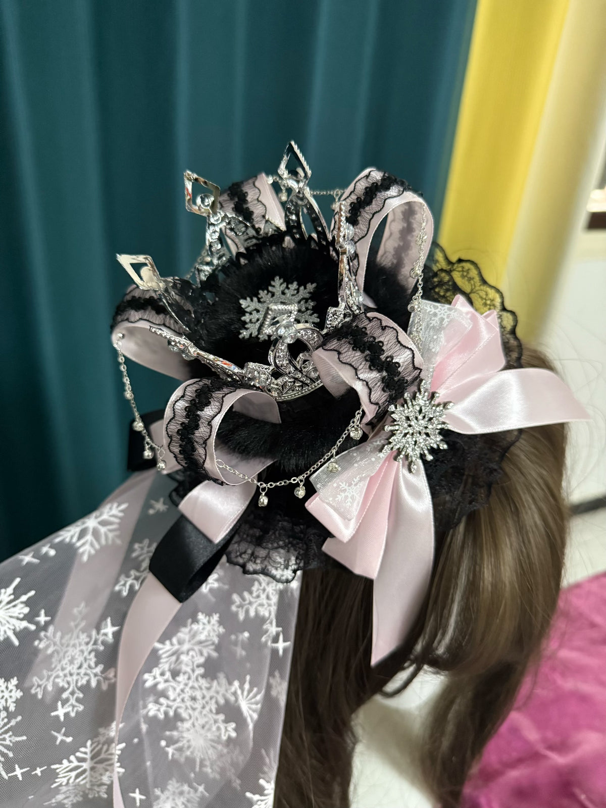 Black Crown Mini Hat Snowflake Veil