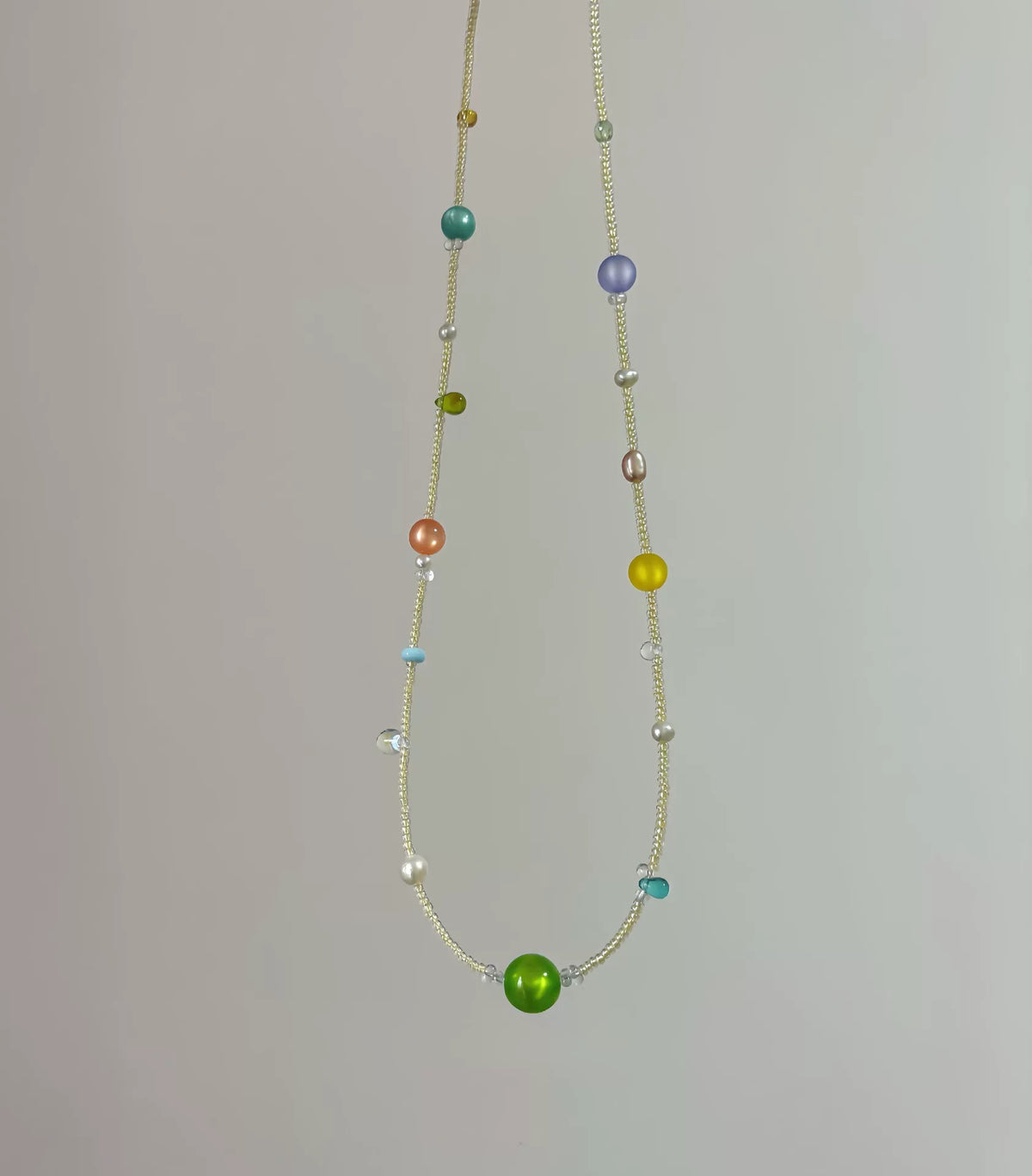Candyfarbener Perlenchoker-Halskette