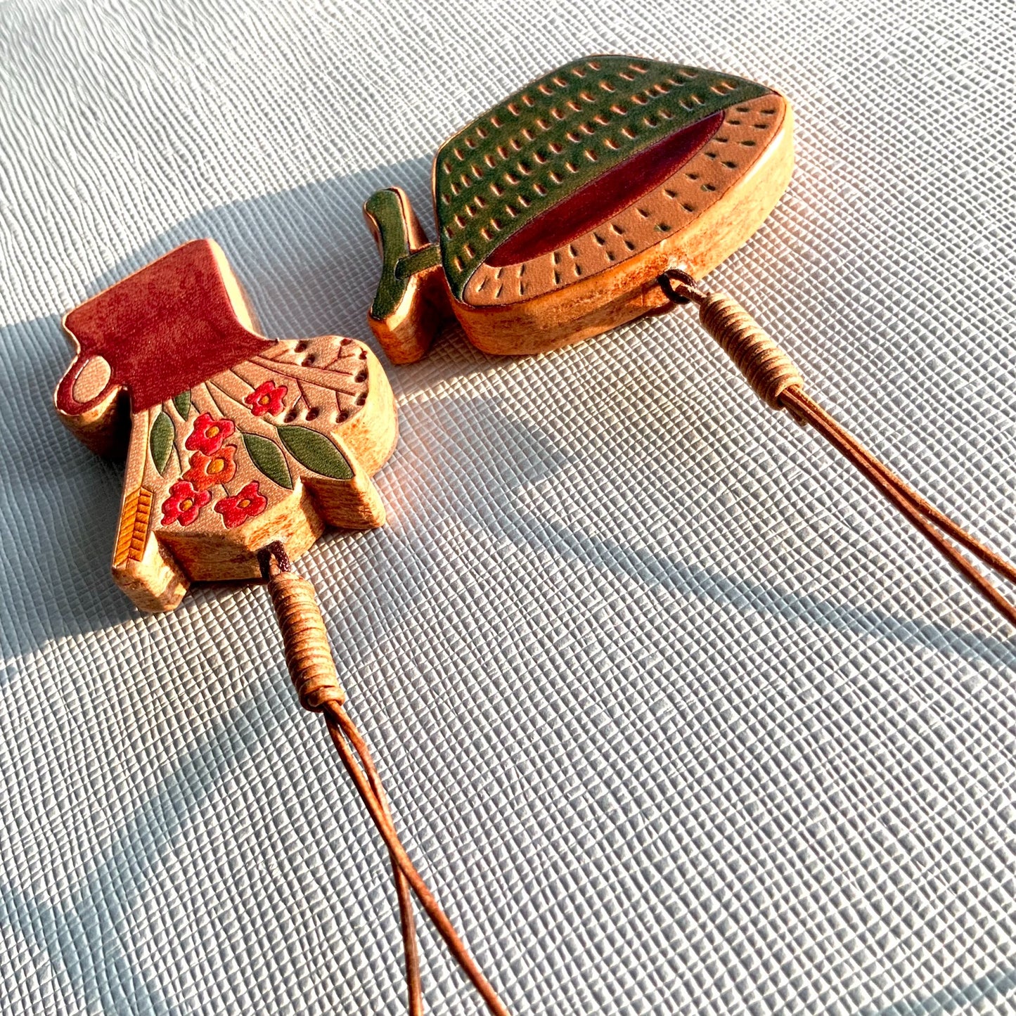 Leather Teacup and Vase Flower Charms Set