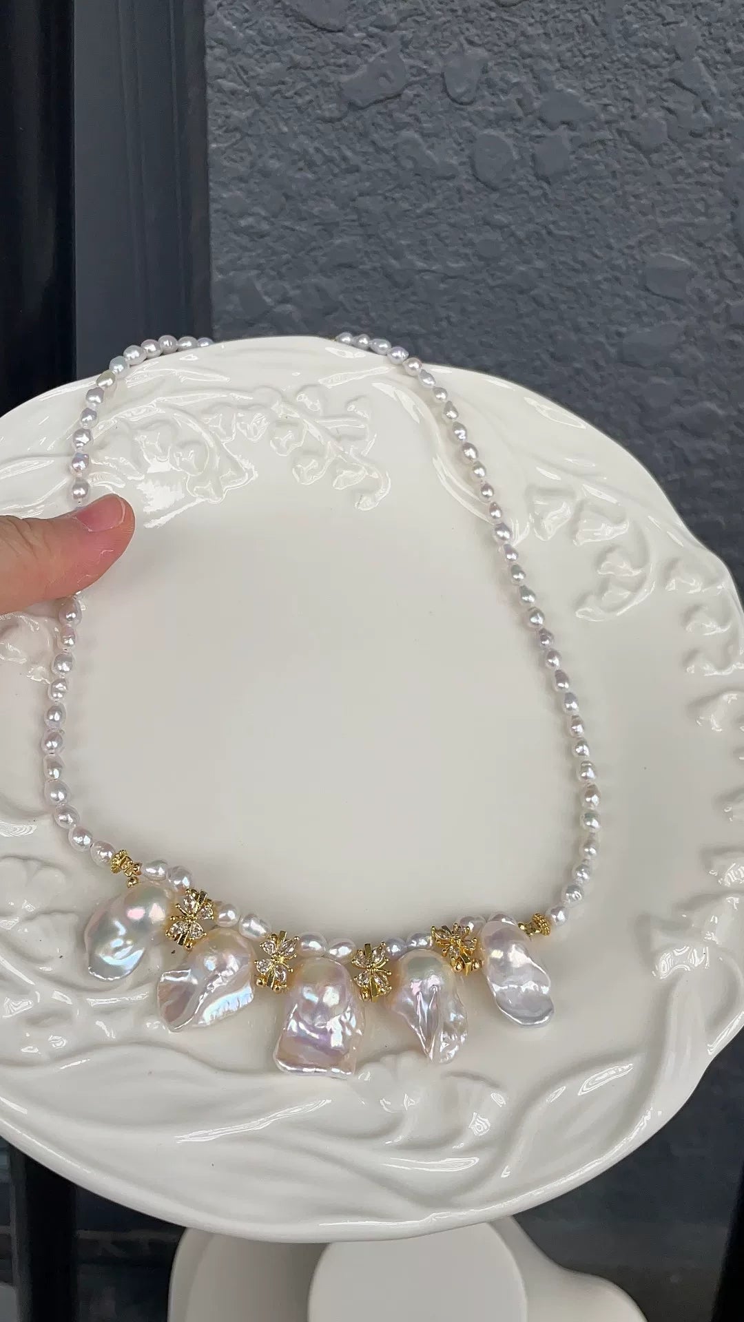 Collana con perle Keshi barocche