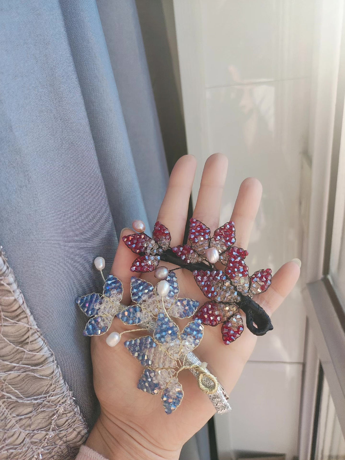 楓のクリスタルビーズパッチンヘアクリップ