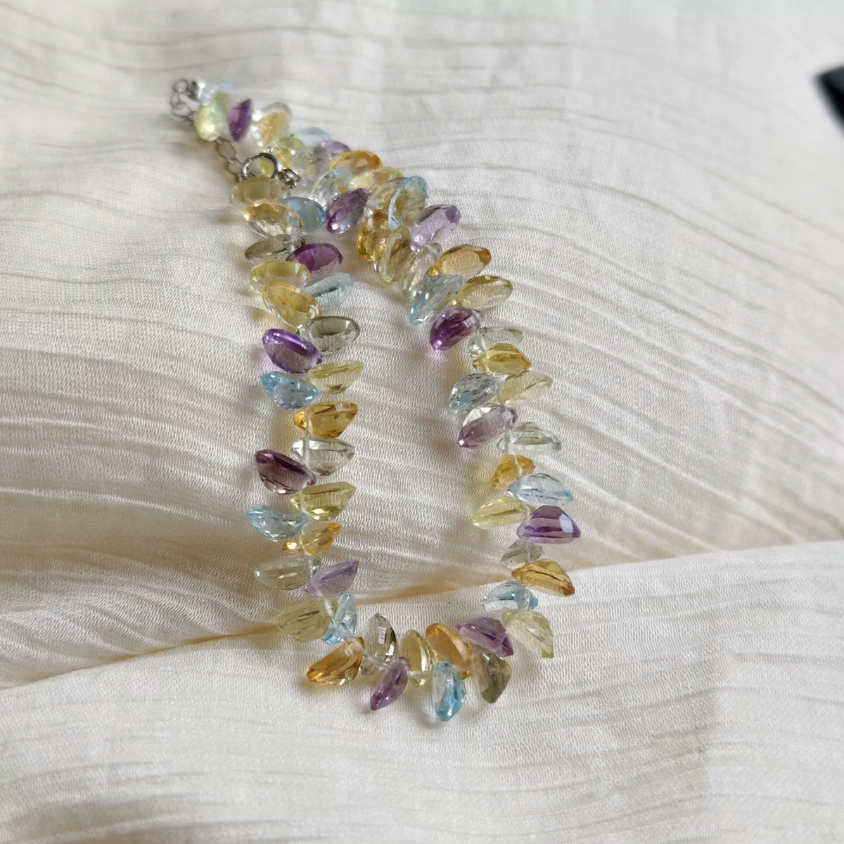 Mehrfarbiges Kristall-Armband mit Weizenähren