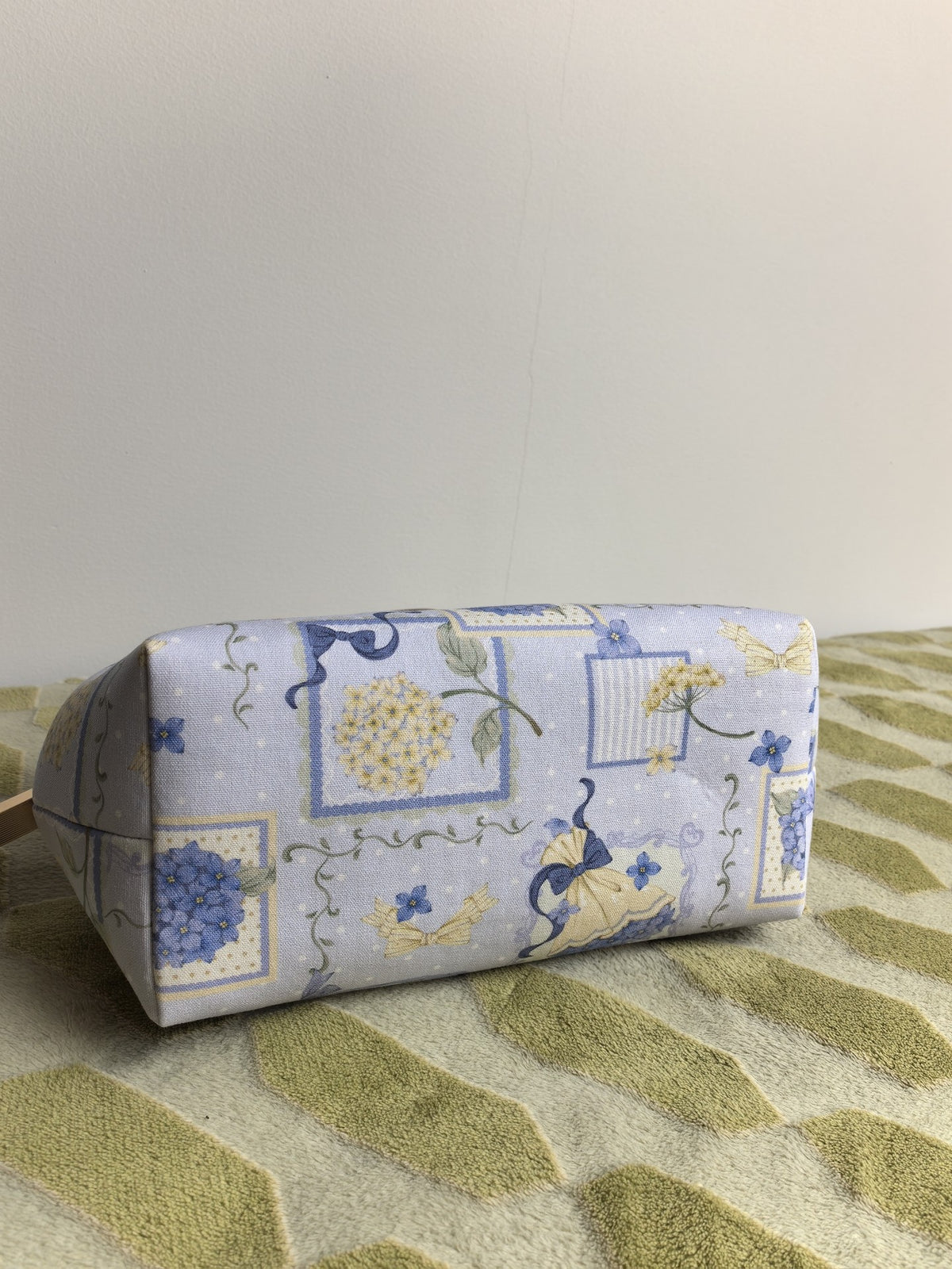 Hydrangea Print Woven Structured Handbag