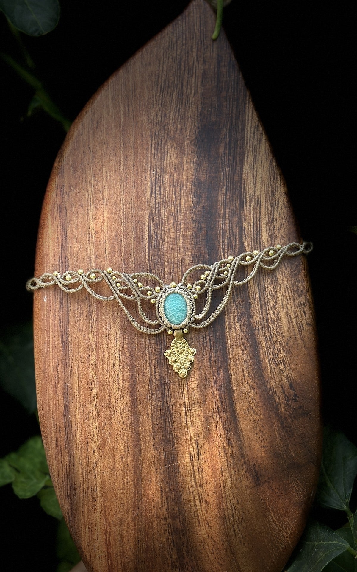 Choker Amazonite Feita à Mão com Cordão Encerado Khaki