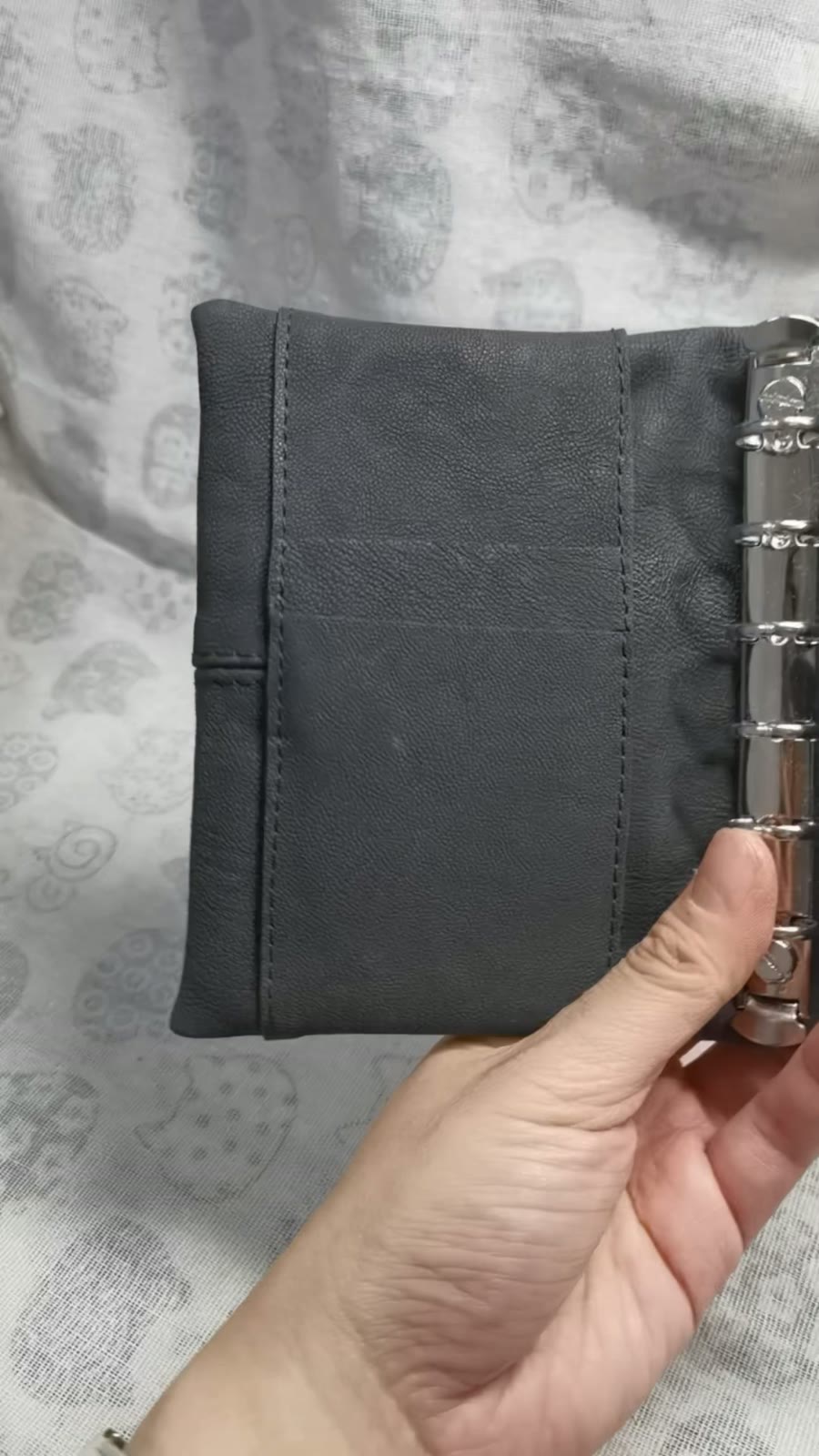 Capa para Agenda de Anéis A7 em Couro de Cabra Preto