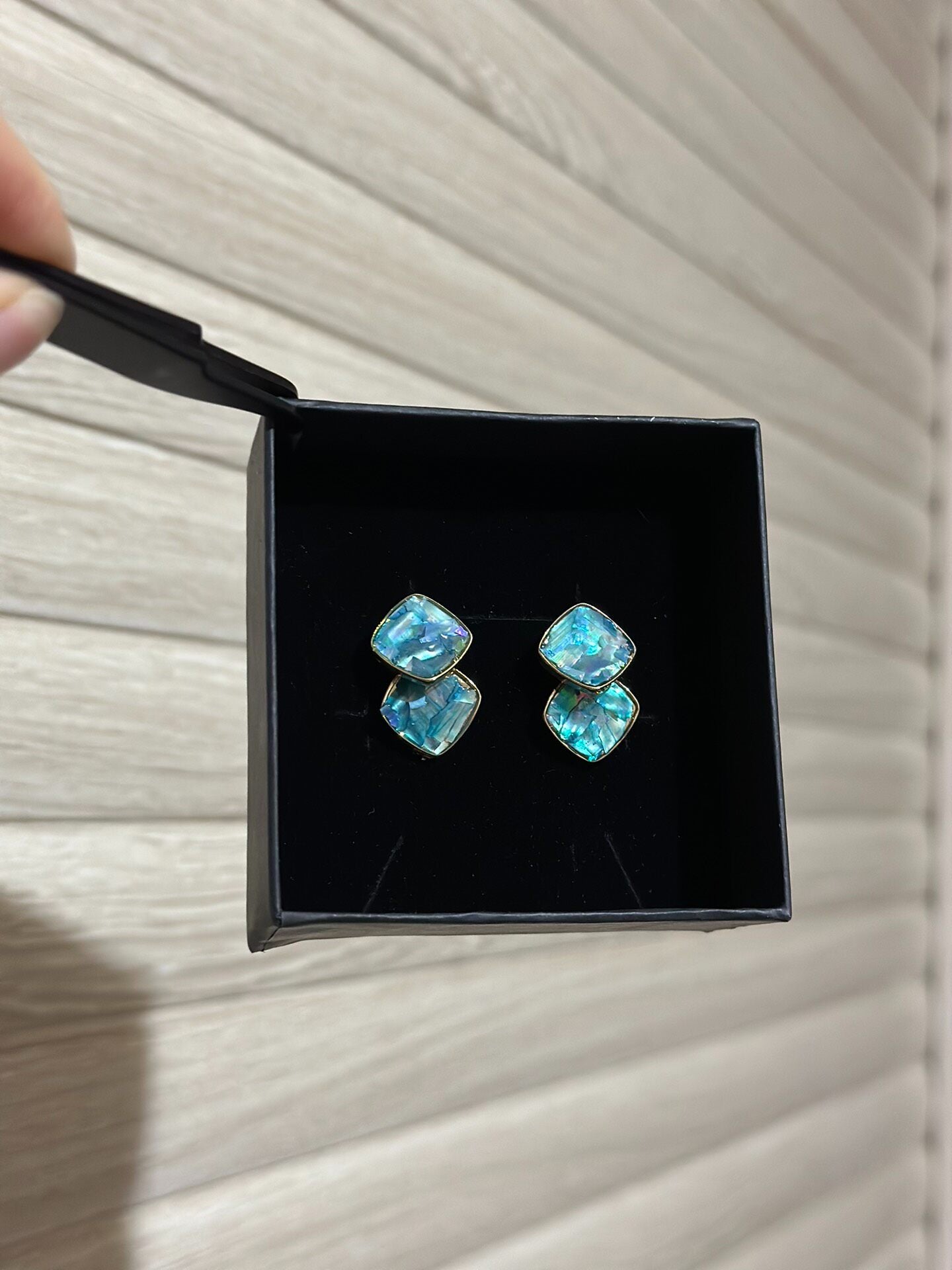 Intangible Cultural Heritage Mother-of-Pearl Geometric Sugar Cube Earrings
