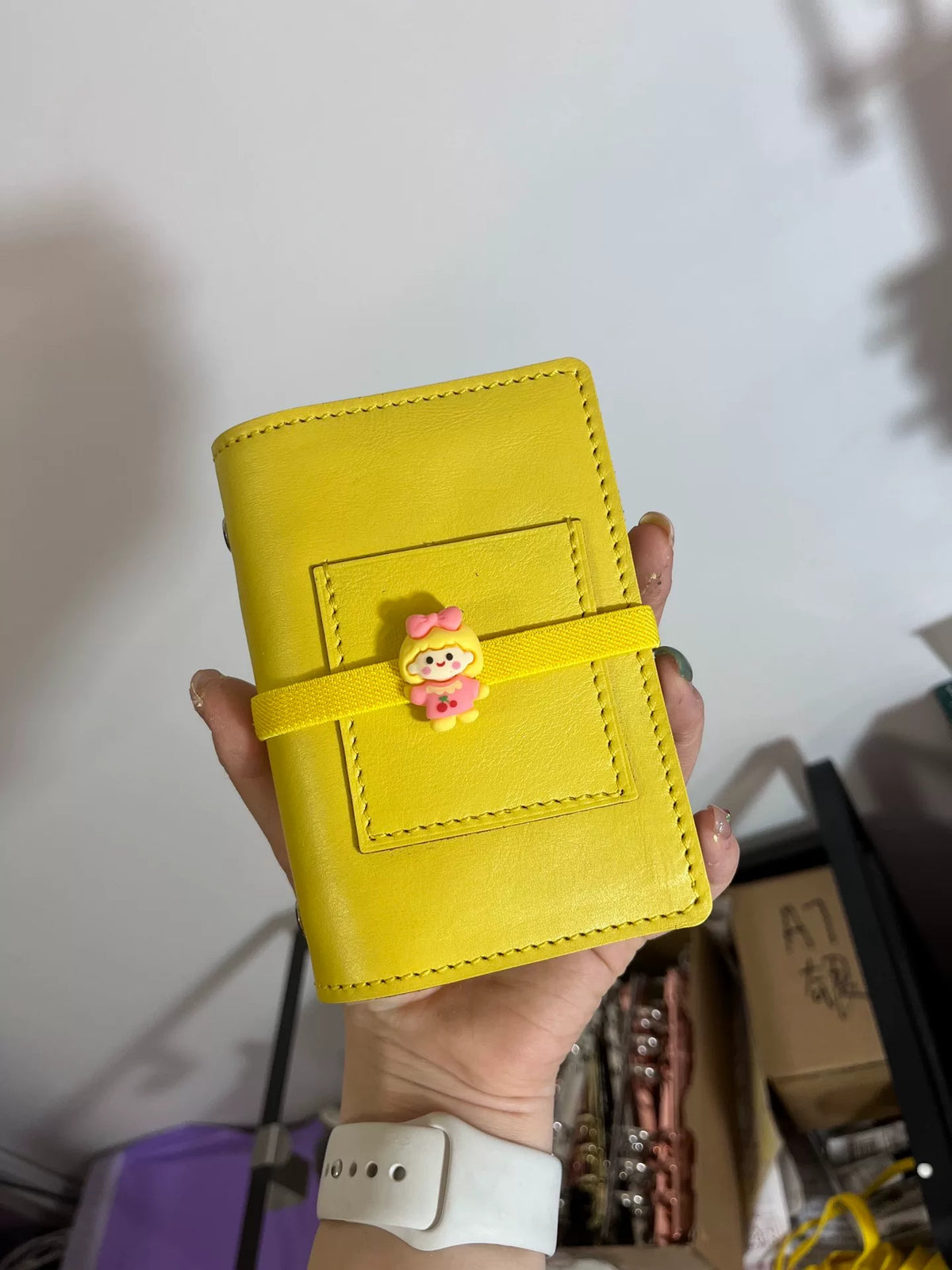 A8 M5 イエローレザー リーフプランナーカバー