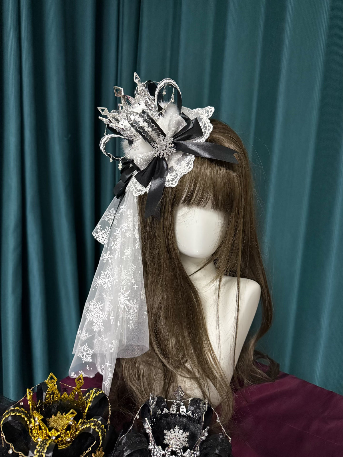 Black Crown Mini Hat with Snowflake Veil