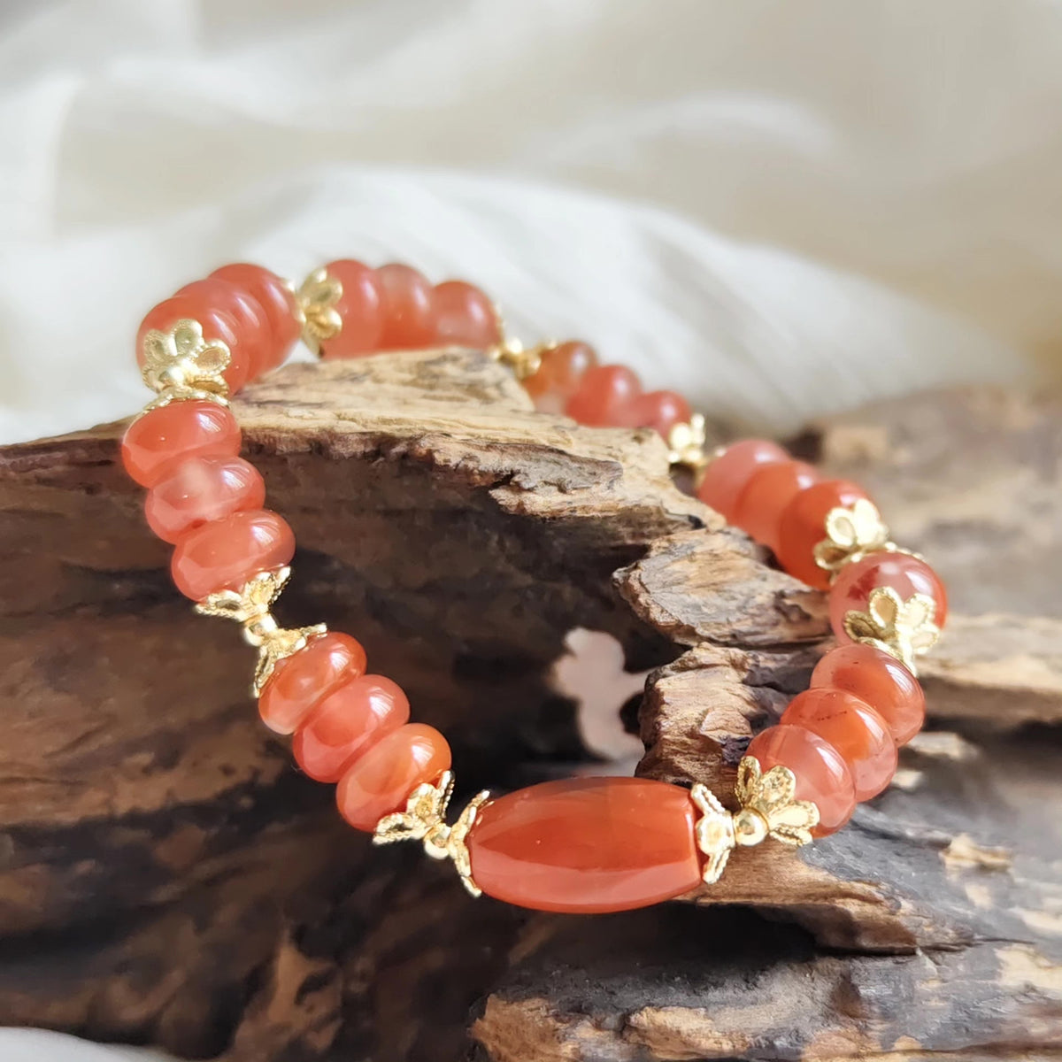 Ice Flower South Red Agate Bead Bracelet