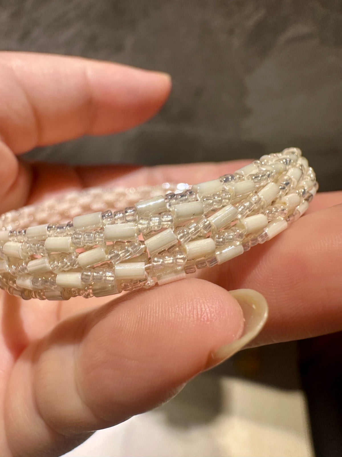 Perlenarmband in Perlweiß mit Magnetverschluss