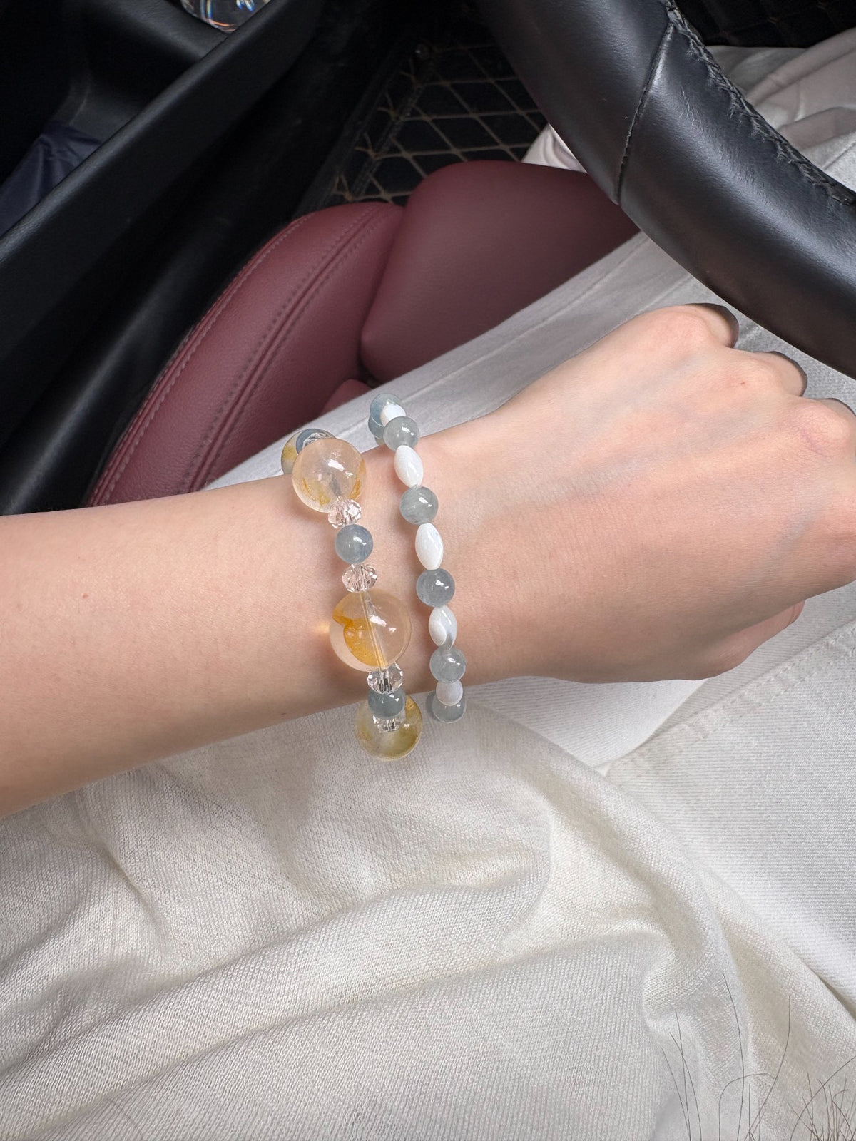 Kyanit-Harz-Perlenarmband in Hellblau